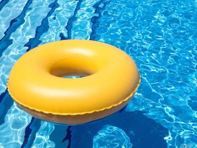 pool party